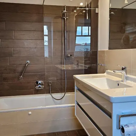 Apartamento Valencia Am Rosenhof - 5 Sterne Dtv Ostseebad Kühlungsborn